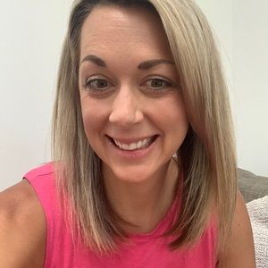 Meet your Posher, Jenn